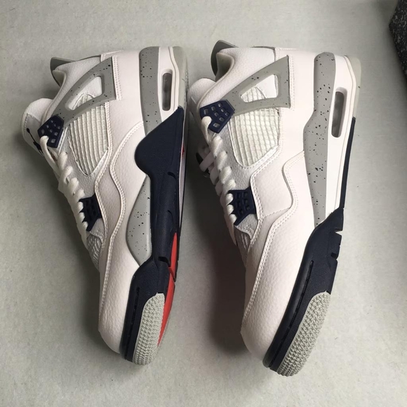 Nike Air Jordan 4 Retro Size 11 M
